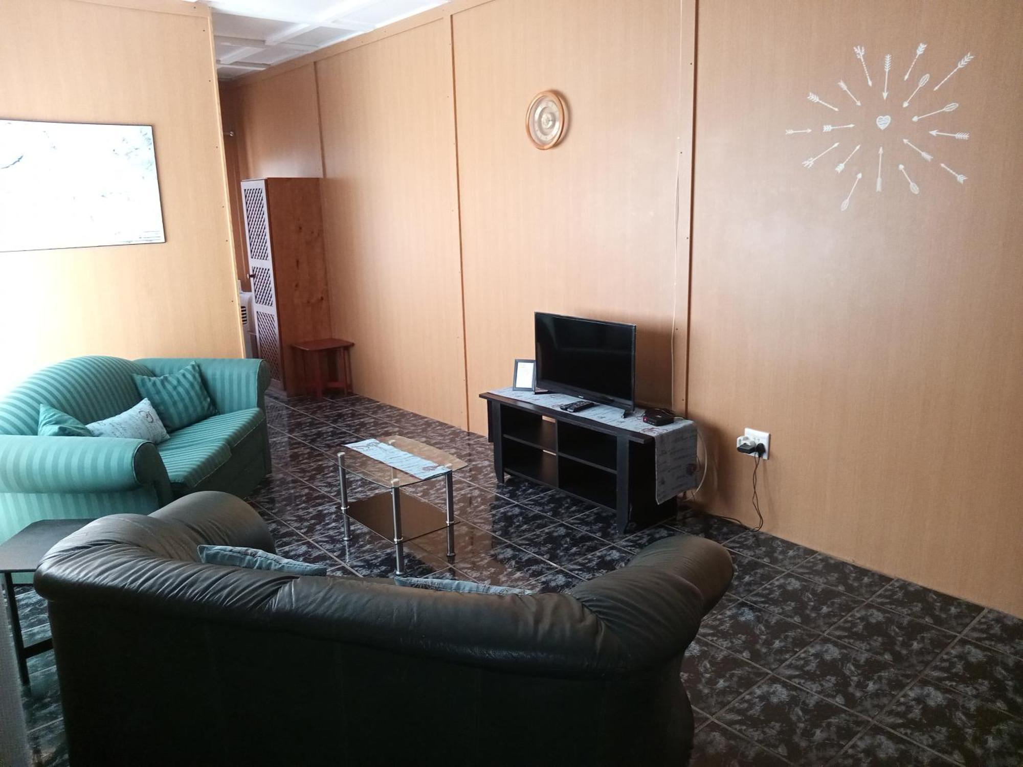 Sunrose Group Of Guesthouses Гарьеп-Дам Экстерьер фото